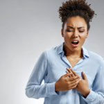 strankycinskemediciny-tlaky-na-hrudi